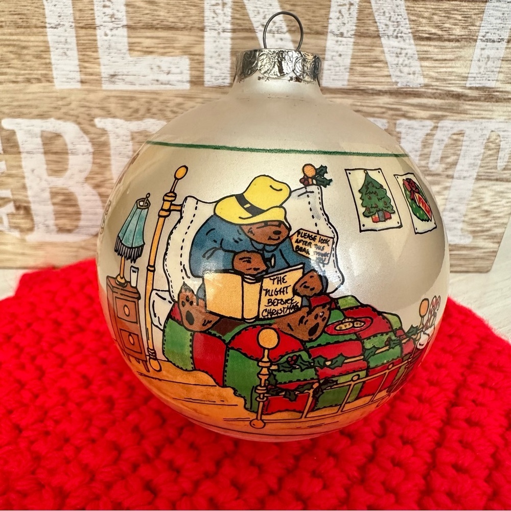Vintage 1981 Paddington Bear Night Before Christmas Americana Glass Ornament